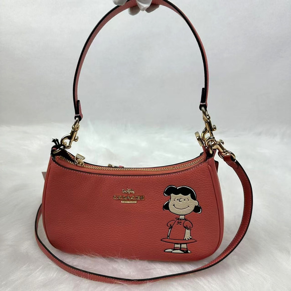 Coach X Peanuts Teri Shoulder Bag With Lucy CBM32 Leather/Bright Coral Multi NWT - Picture 1 of 13